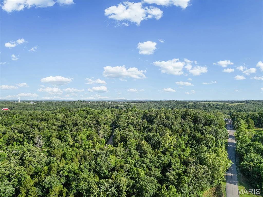 1065 Lakeshore Drive Property Photo 12