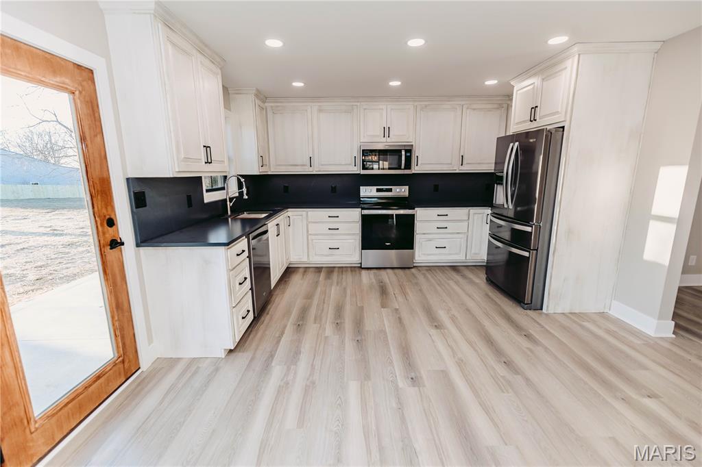 30963 Highway 63 Property Photo 22