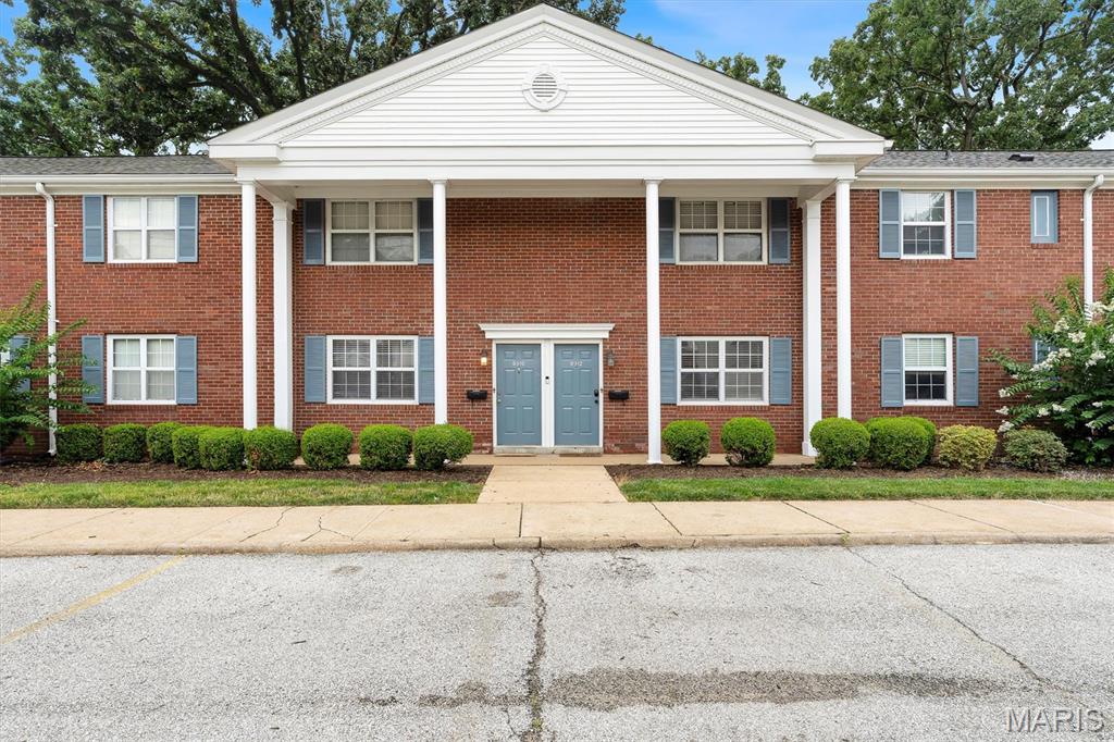 8912 N Swan Circle Property Photo 1