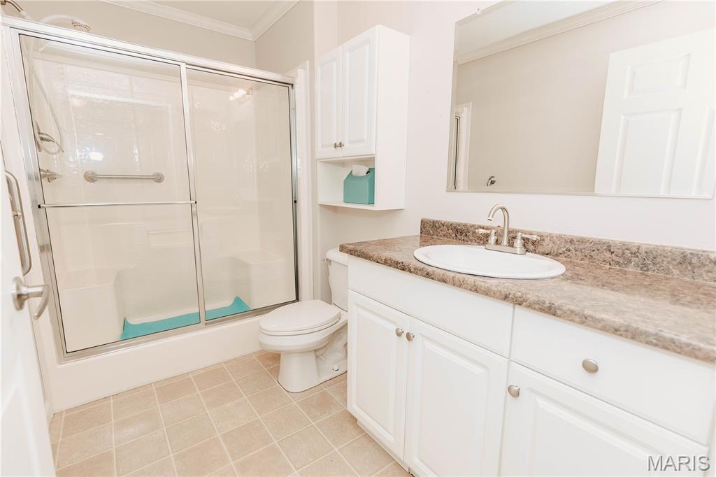 215 E 5th Street Property Photo 33