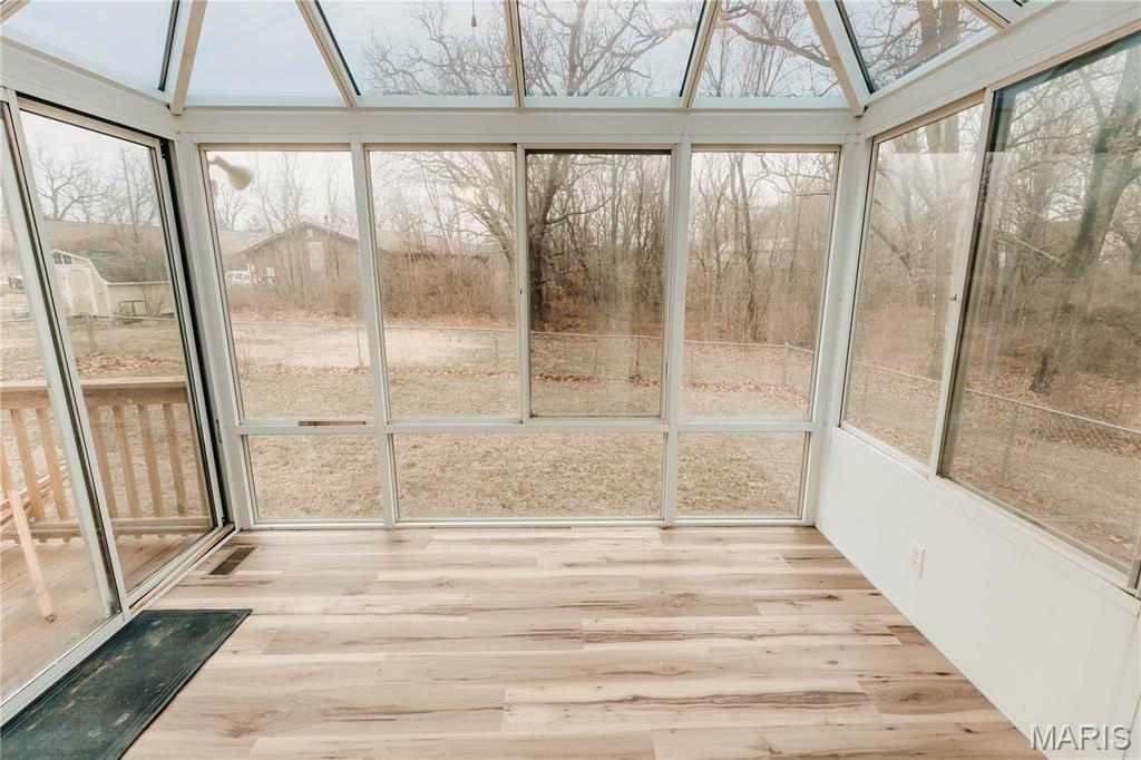 215 E 5th Street Property Photo 40