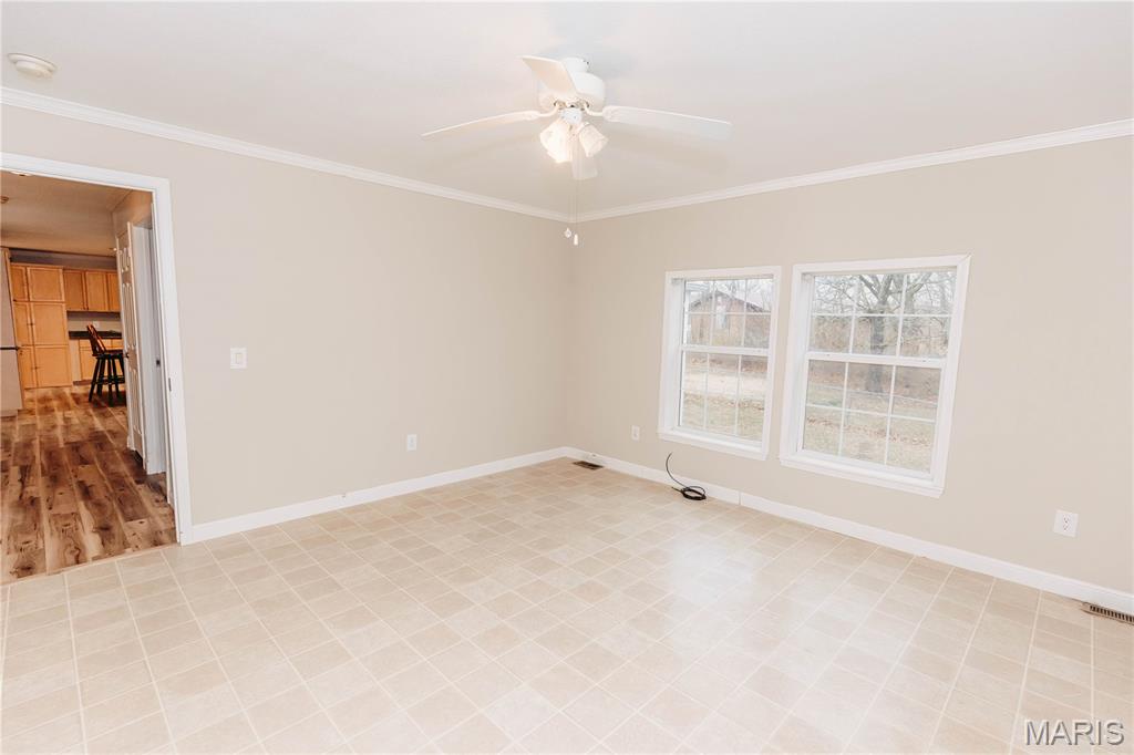 215 E 5th Street Property Photo 45