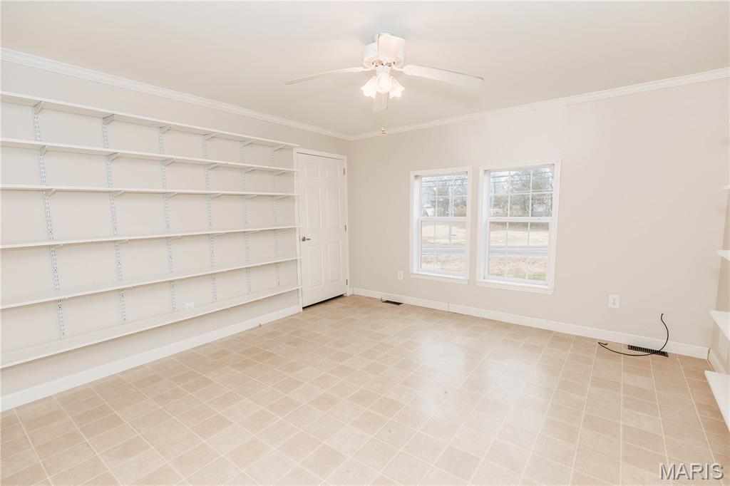 215 E 5th Street Property Photo 48