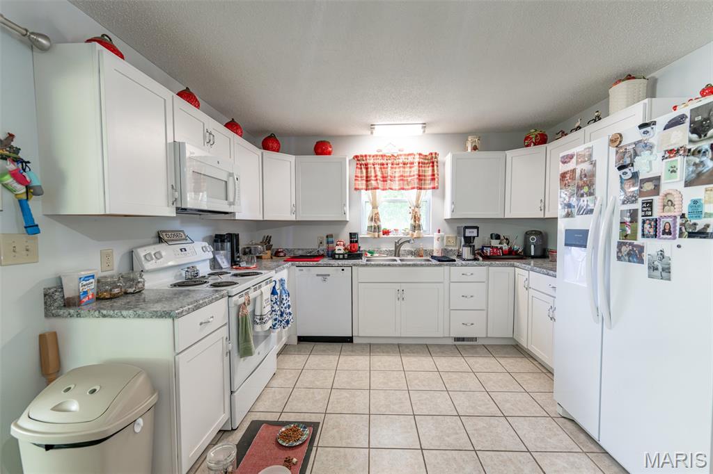 26046049 Property Photo 25