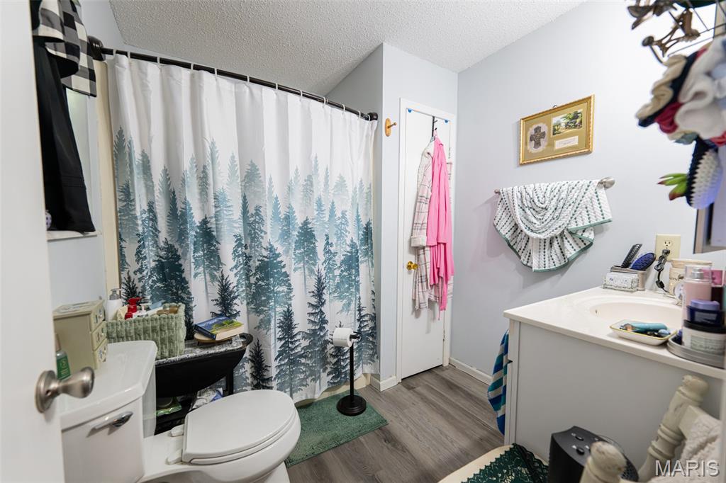 26046049 Property Photo 42