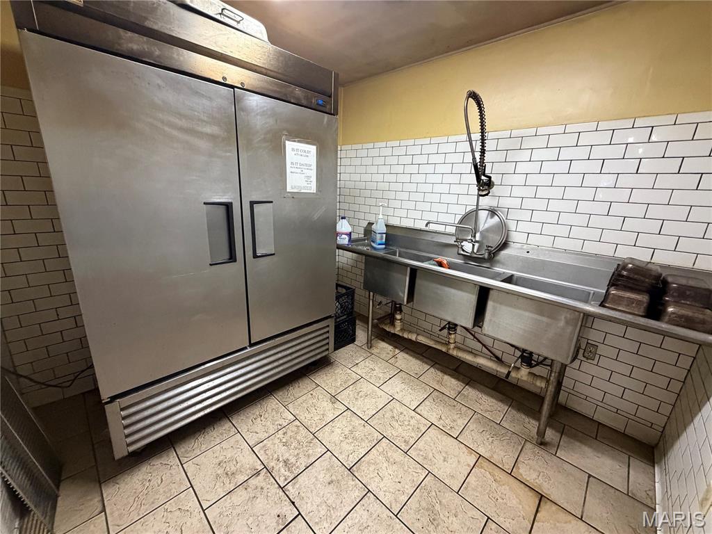401 Broadway Property Photo 8