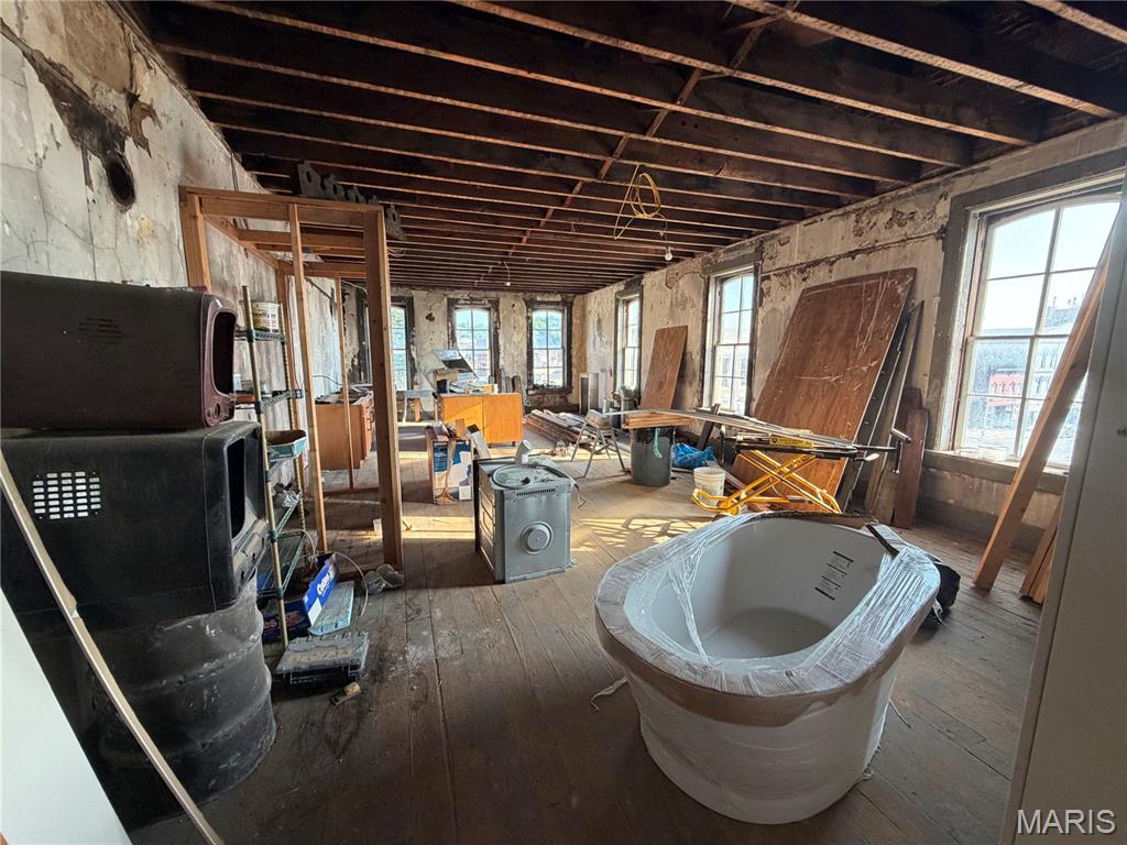 401 Broadway Property Photo 19