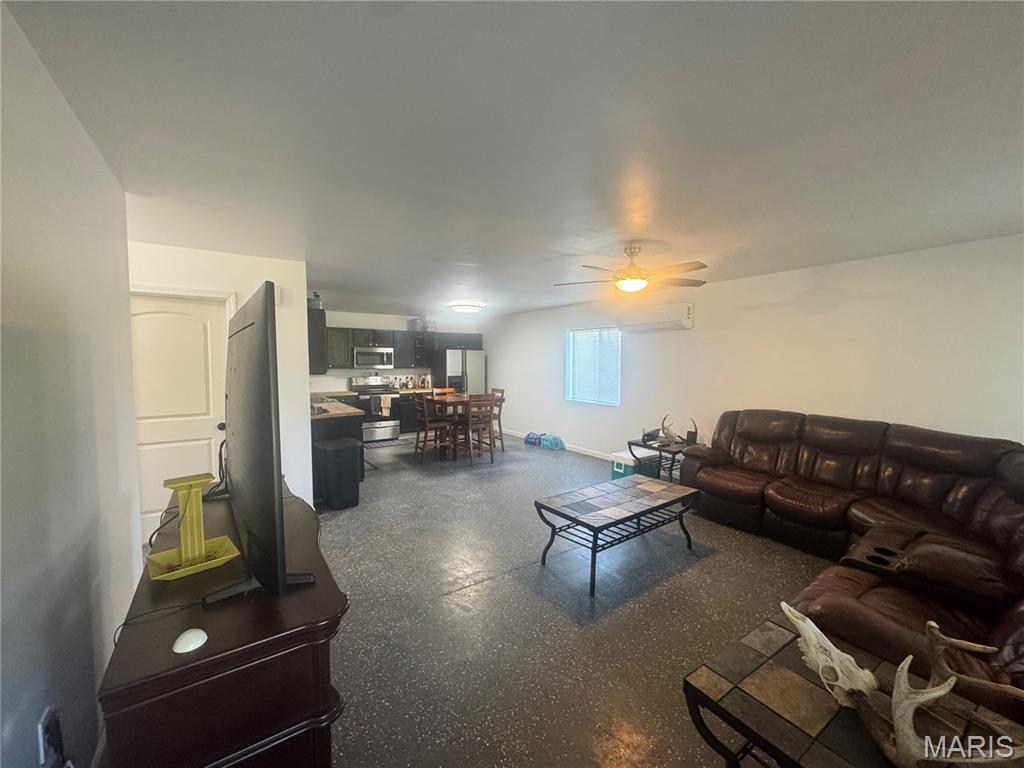 355 County Road Property Photo 12
