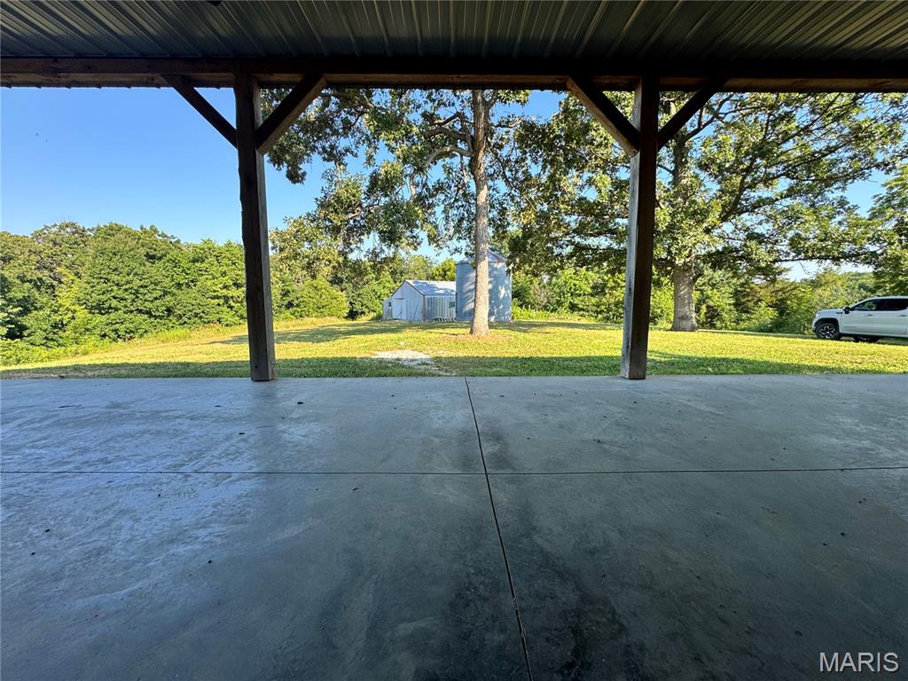 355 County Road Property Photo 33