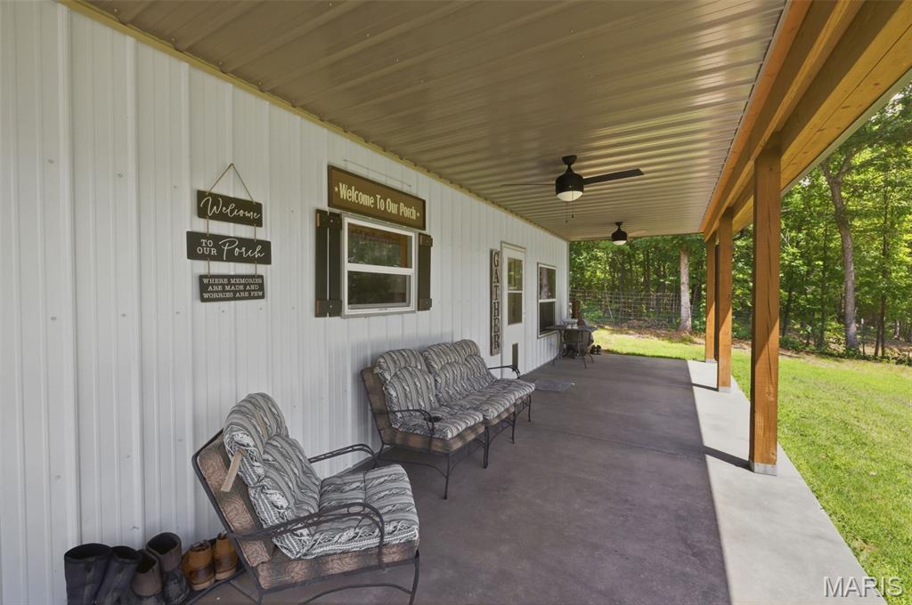 10050 Easton Road Property Photo 34