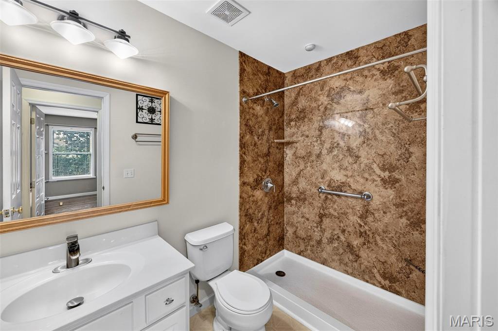 3950 White Rose Lane Property Photo 15