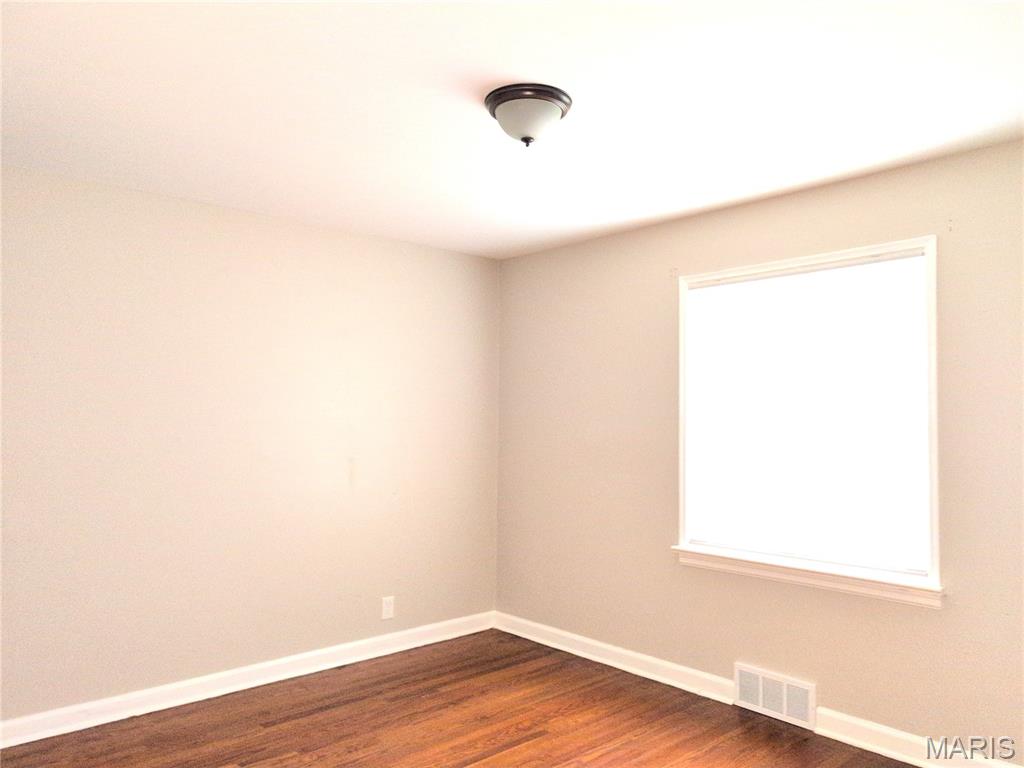 10135 Jepson Drive Property Photo 8
