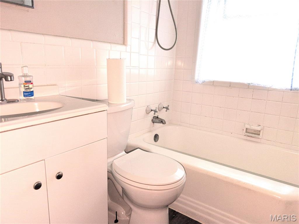 10135 Jepson Drive Property Photo 11