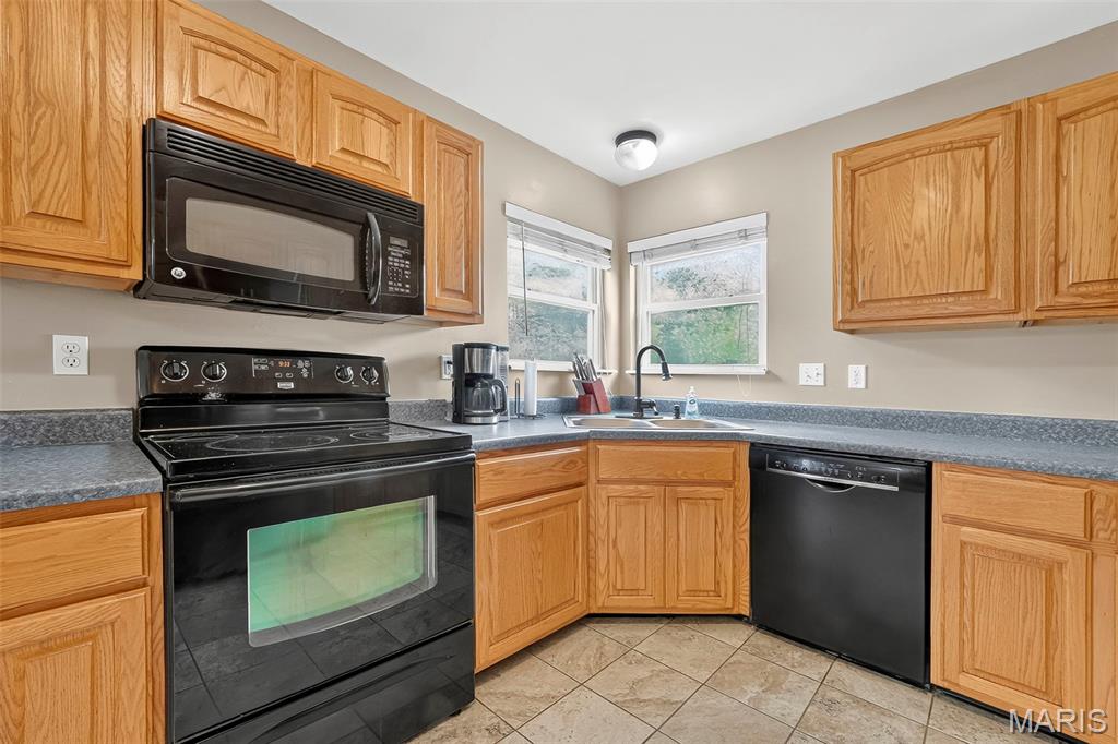 1040 Wrigley Circle Property Photo 2
