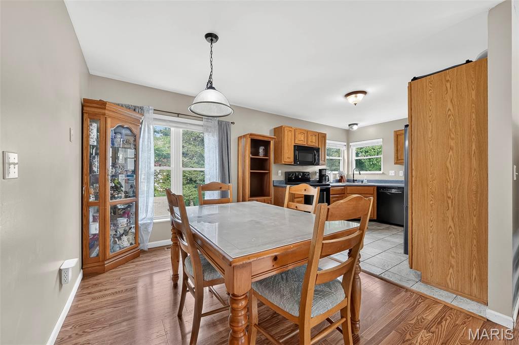 1040 Wrigley Circle Property Photo 6