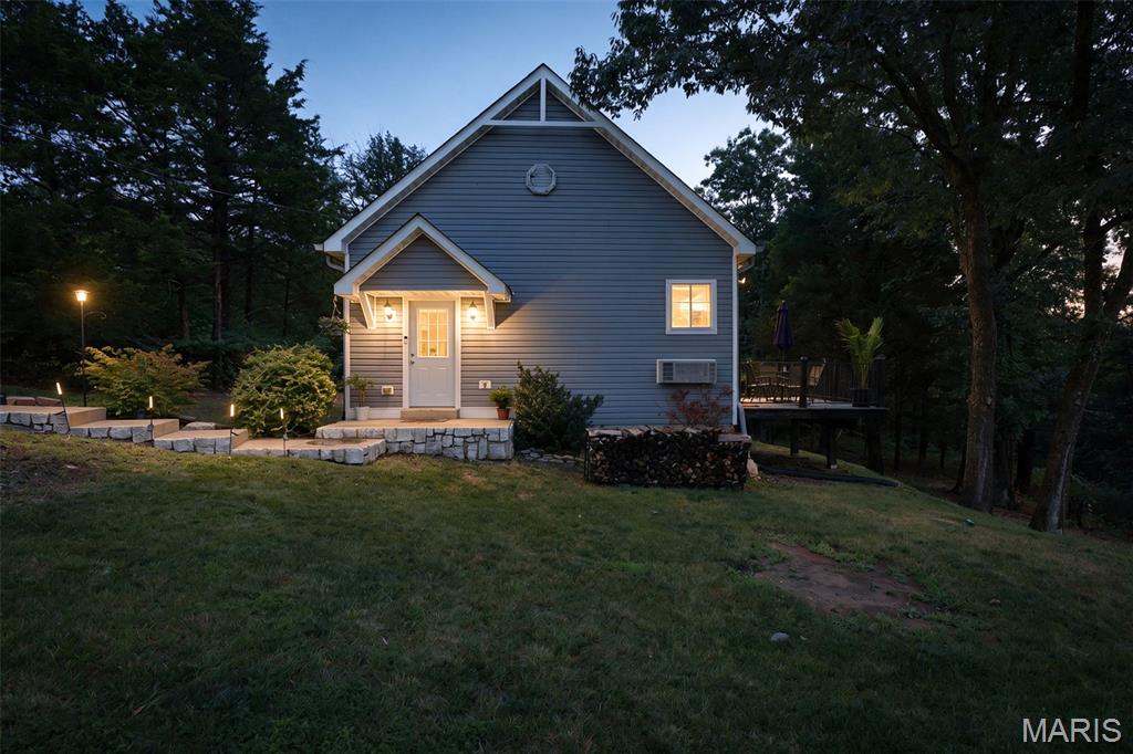 1704 Drake Lane Property Photo 1