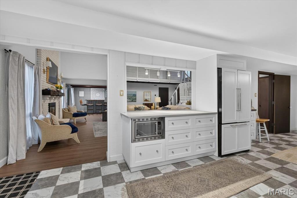 3661 S Lakeshore Drive Property Photo 14