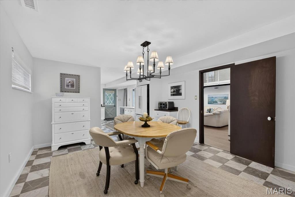 3661 S Lakeshore Drive Property Photo 17