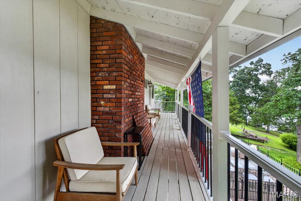 3661 S Lakeshore Drive Property Photo 24