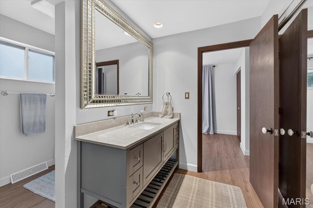 3661 S Lakeshore Drive Property Photo 25