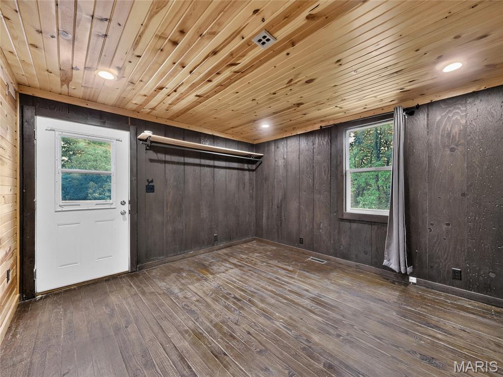 2268 Madison 244 Property Photo 35