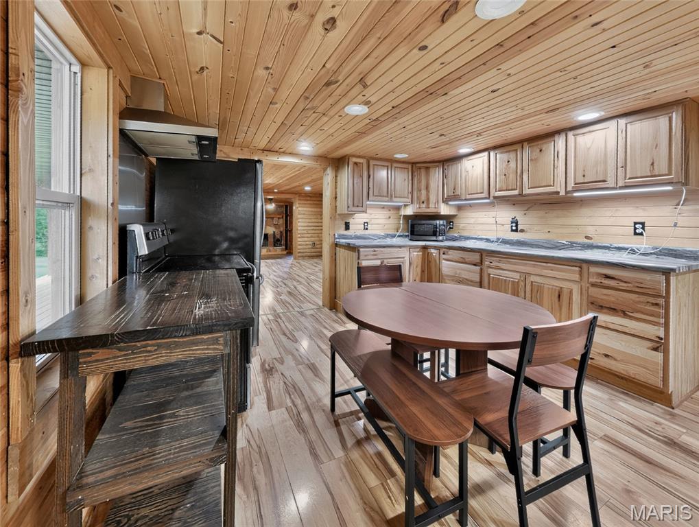 2268 Madison 244 Property Photo 39