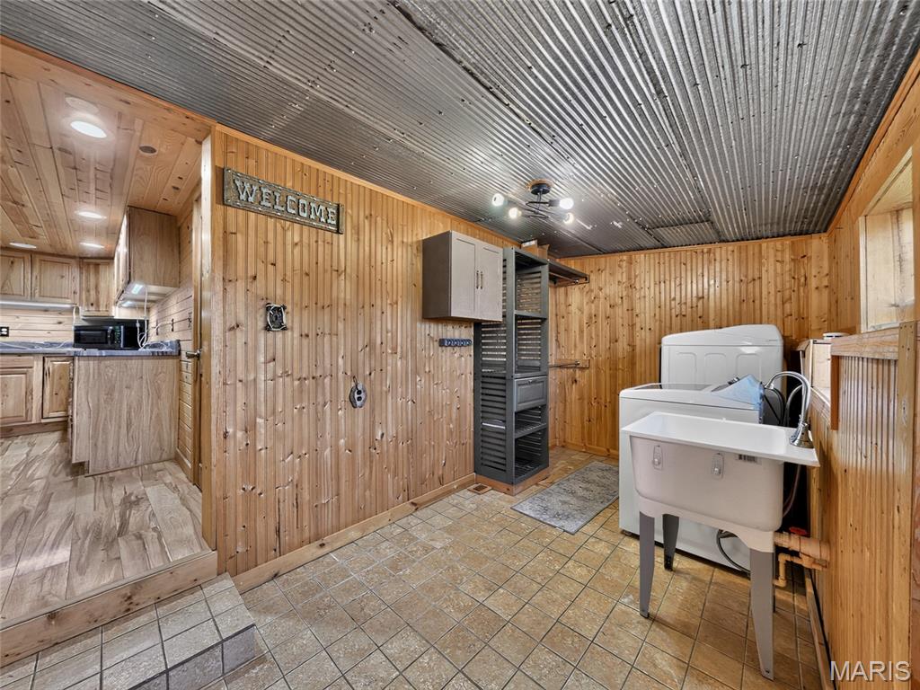2268 Madison 244 Property Photo 43