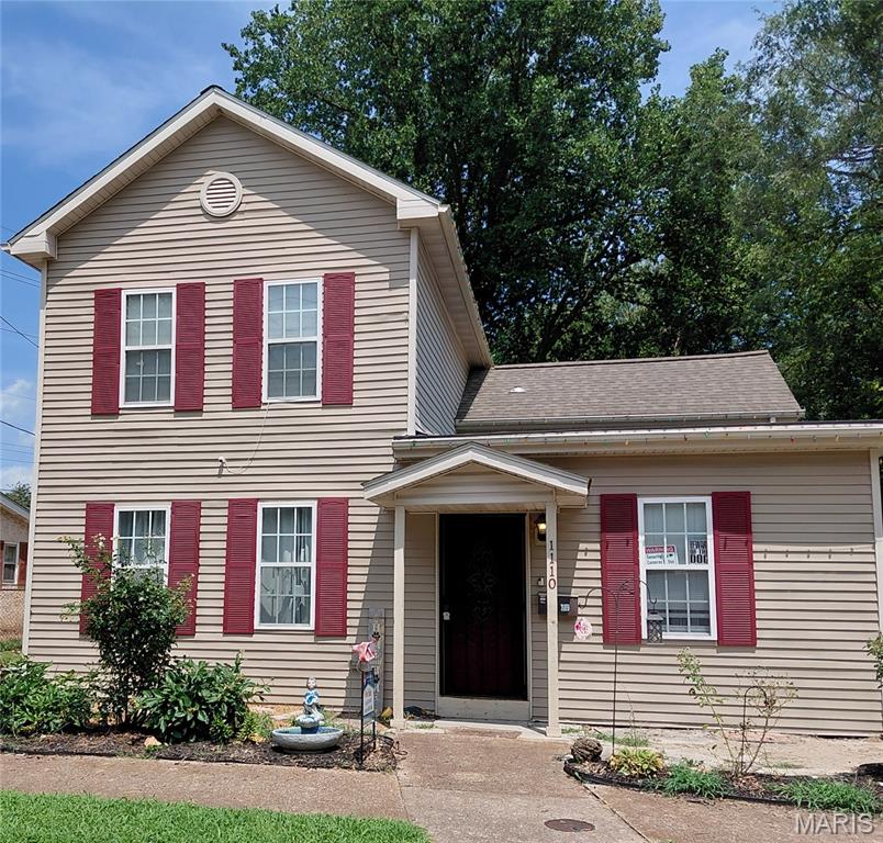 1110 Caseyville Avenue Property Photo 1