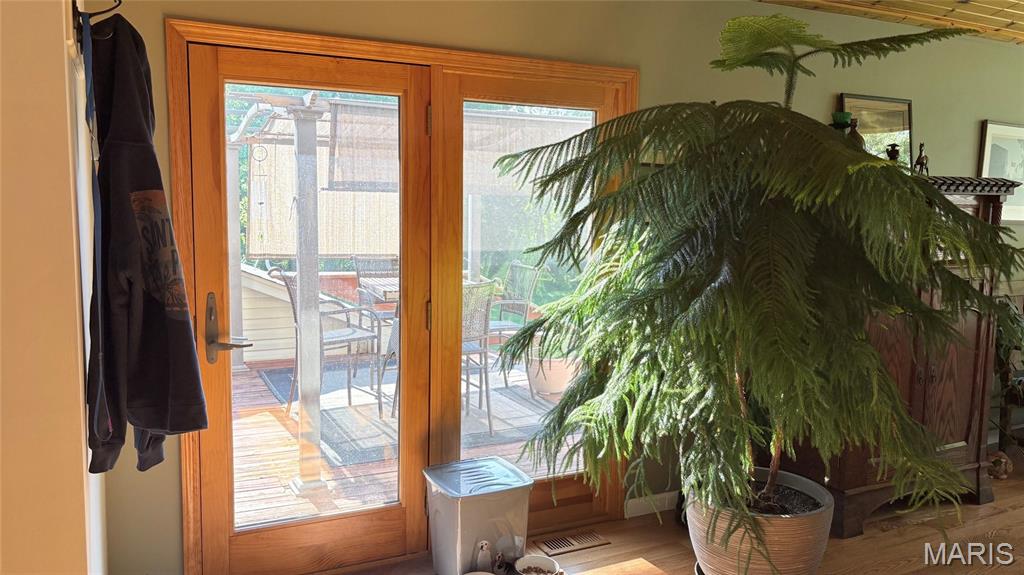 23036 Carlyle Road Property Photo 15