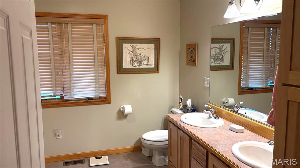 23036 Carlyle Road Property Photo 21