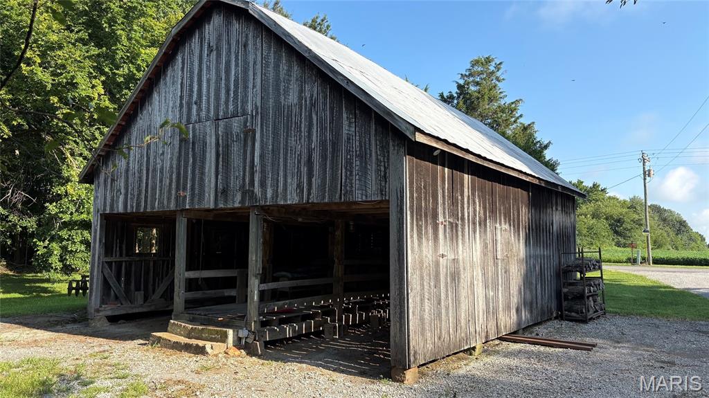 23036 Carlyle Road Property Photo 34