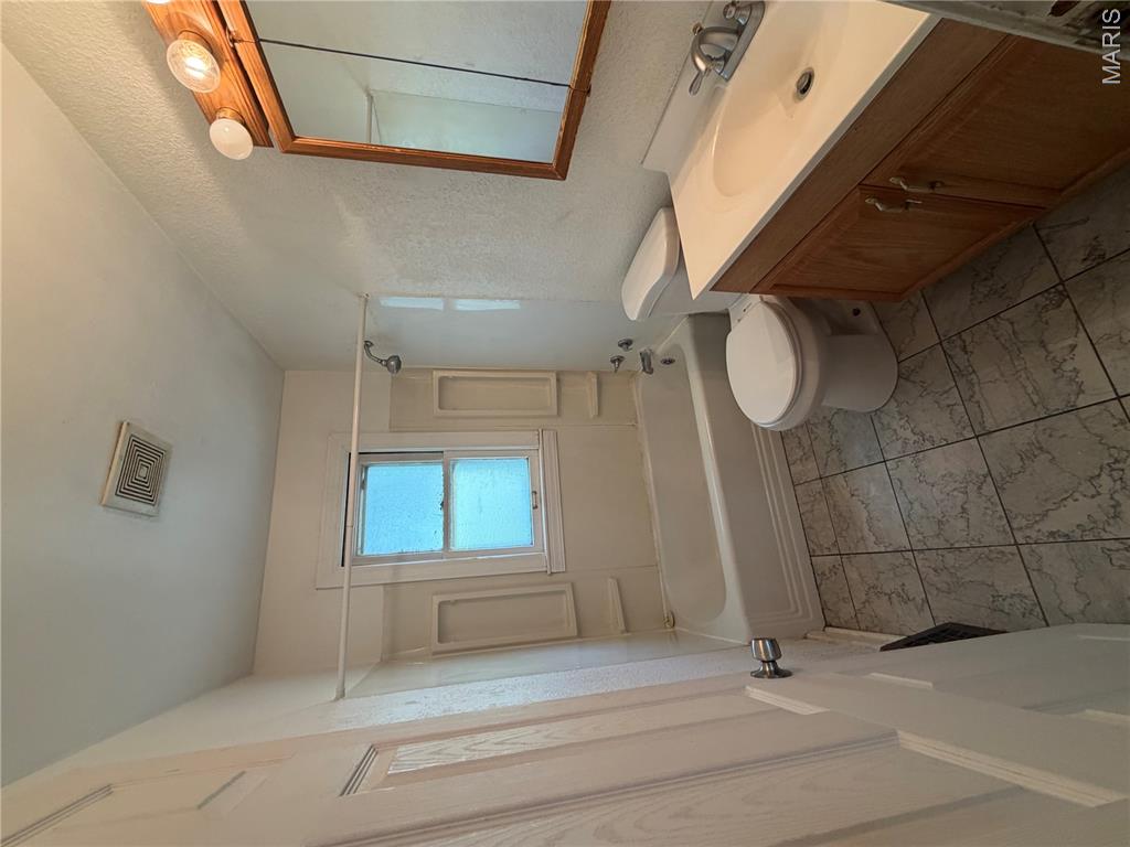 7141 Greenhaven Drive Property Photo 7