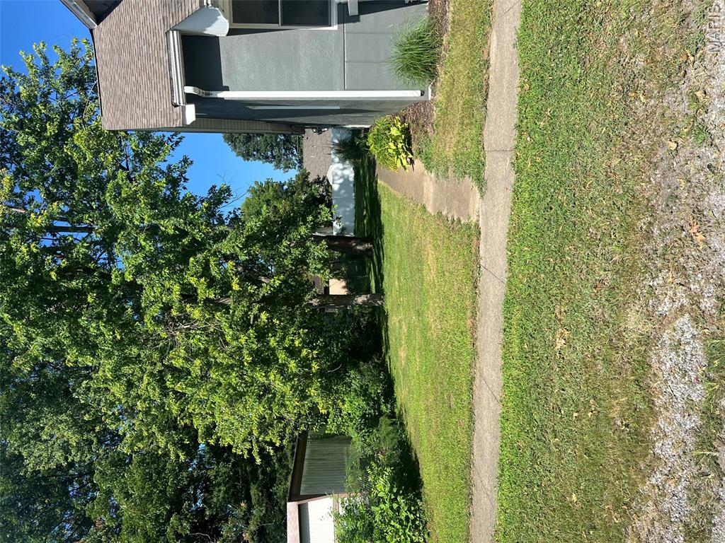 106 S Cherry Street Property Photo 5