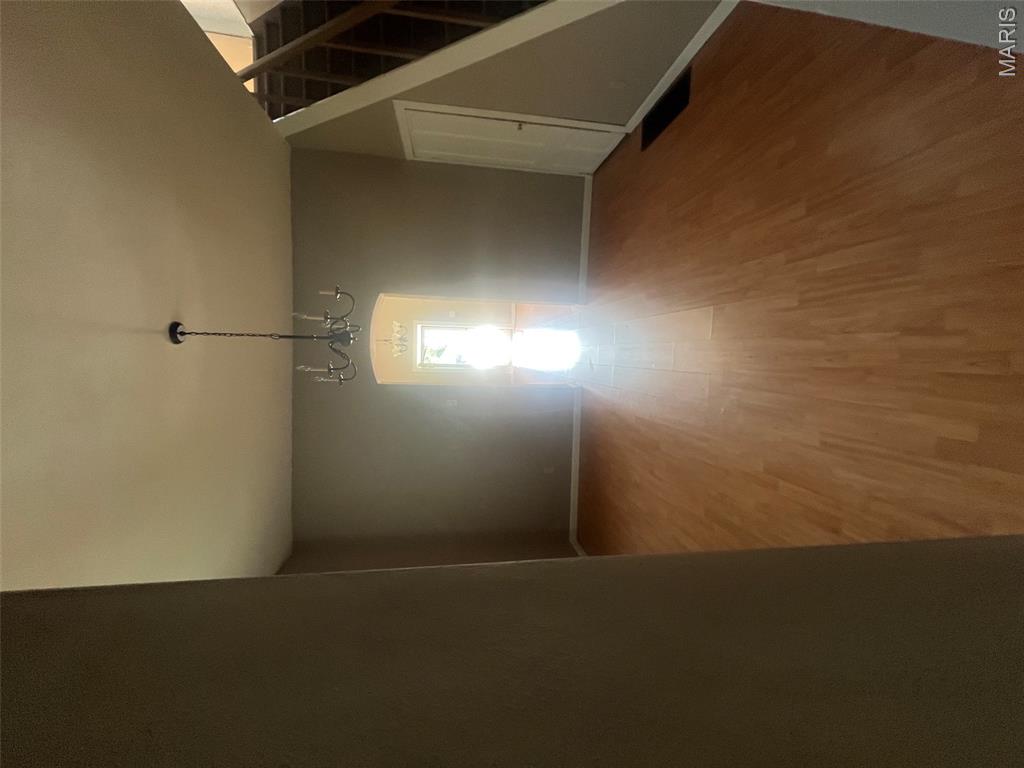 106 S Cherry Street Property Photo 8
