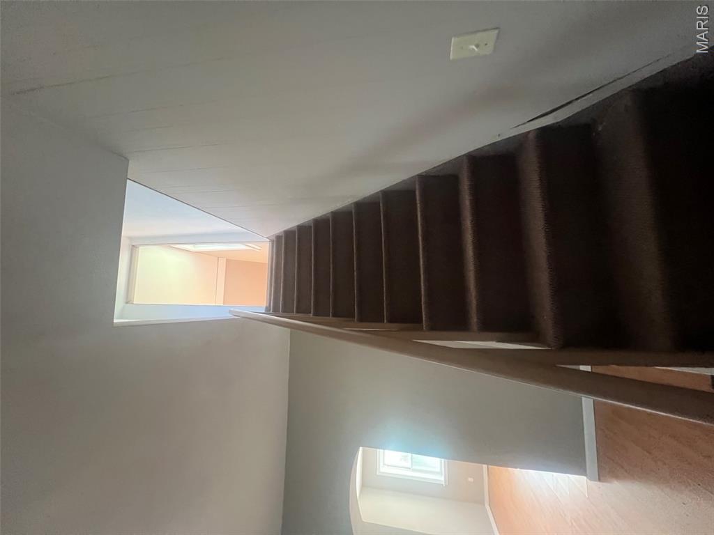 106 S Cherry Street Property Photo 9