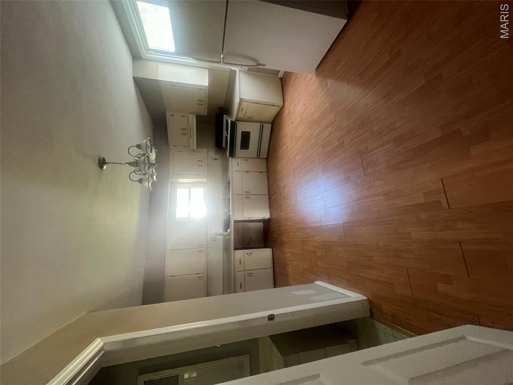 106 S Cherry Street Property Photo 10