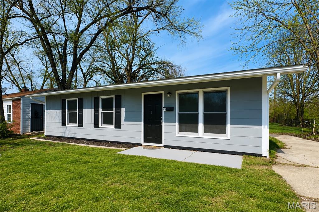 44 E Adams Drive Property Photo 1