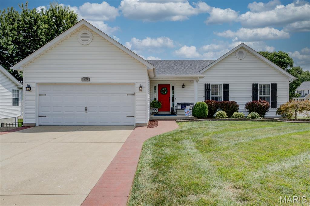 109 Emerald Isle Lane Property Photo 1