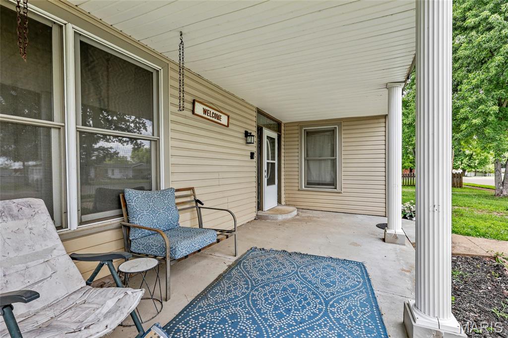 111 N Ravencrest Drive Property Photo 7