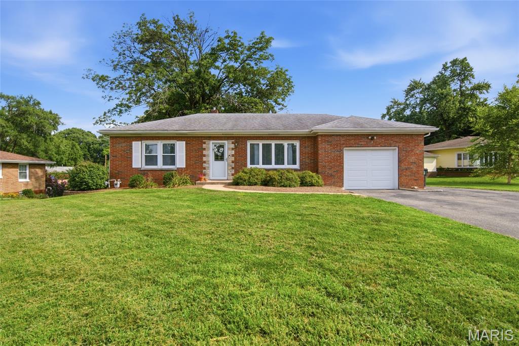 14 Circle Drive Property Photo 1