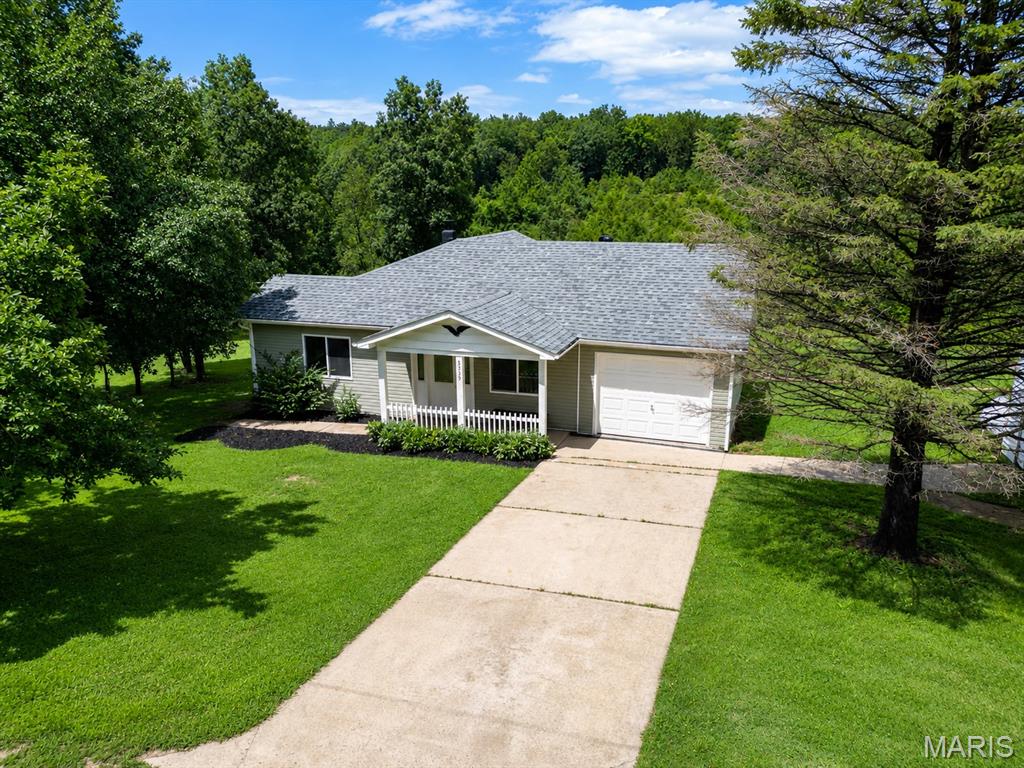 5315 Lynam Road Property Photo 1
