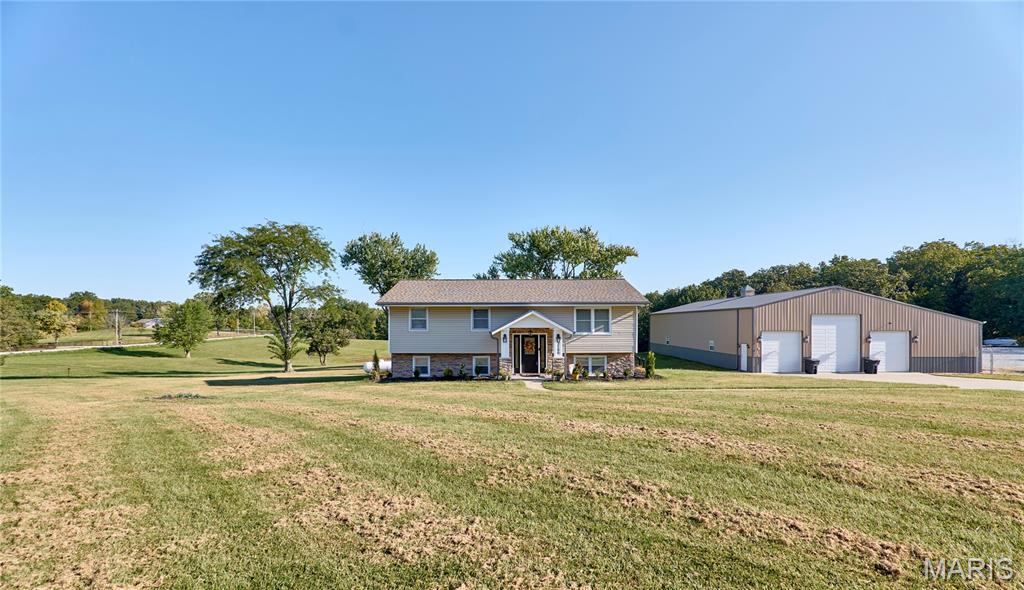 2100 Spielhagen Road Property Photo 1