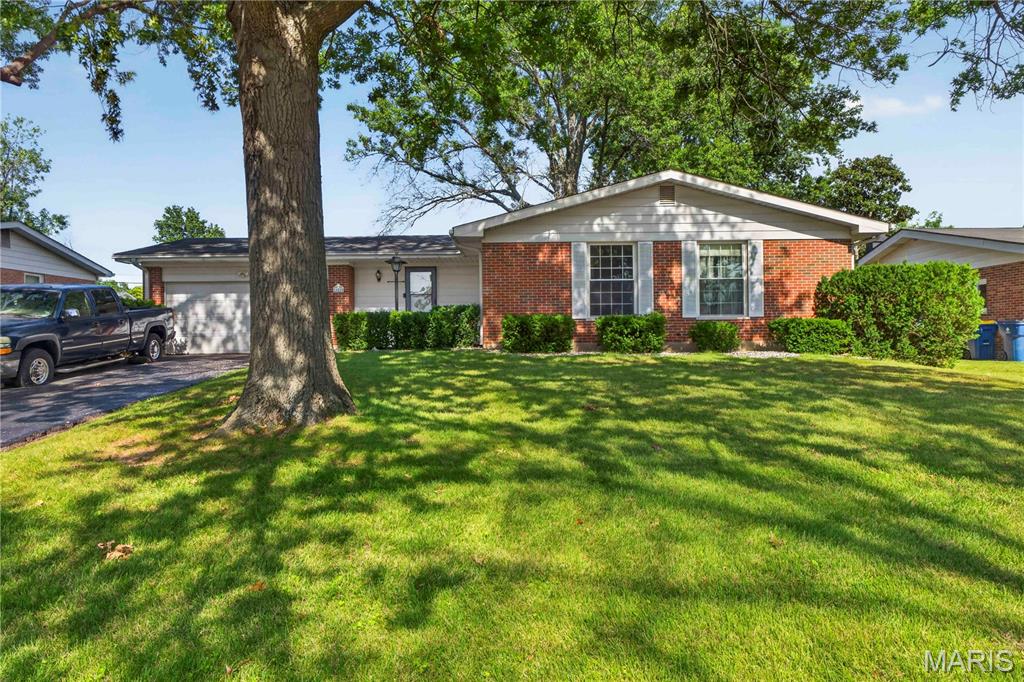 14010 Sunland Drive Property Photo 1