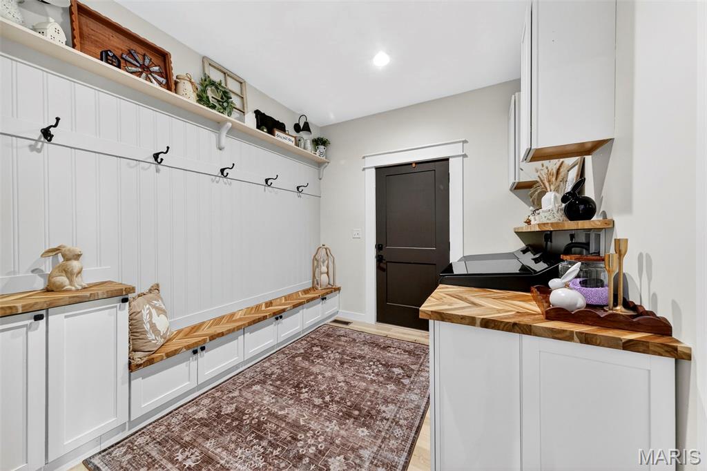 1870 Highway K Property Photo 14