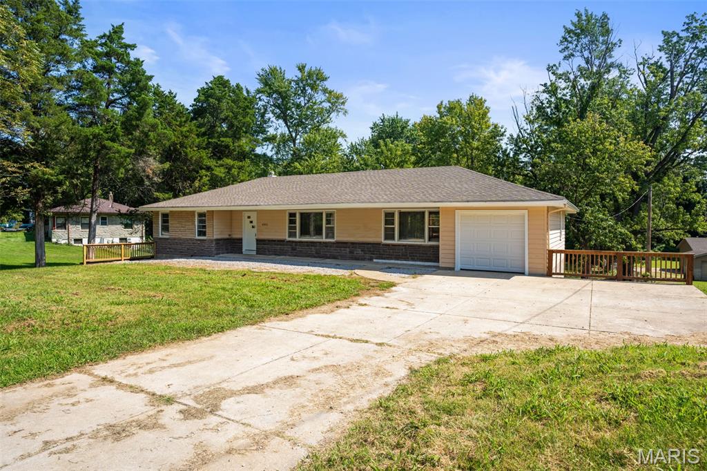 4302 Fee Fee Road Property Photo 3