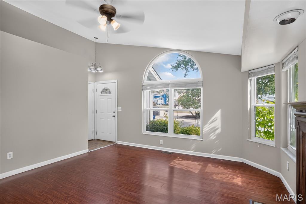 5304 Bay Wind Court Property Photo 8