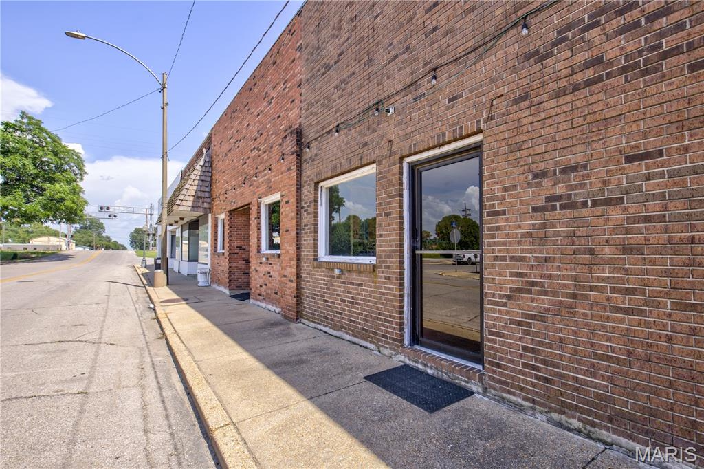 110 E Main Avenue Property Photo 4