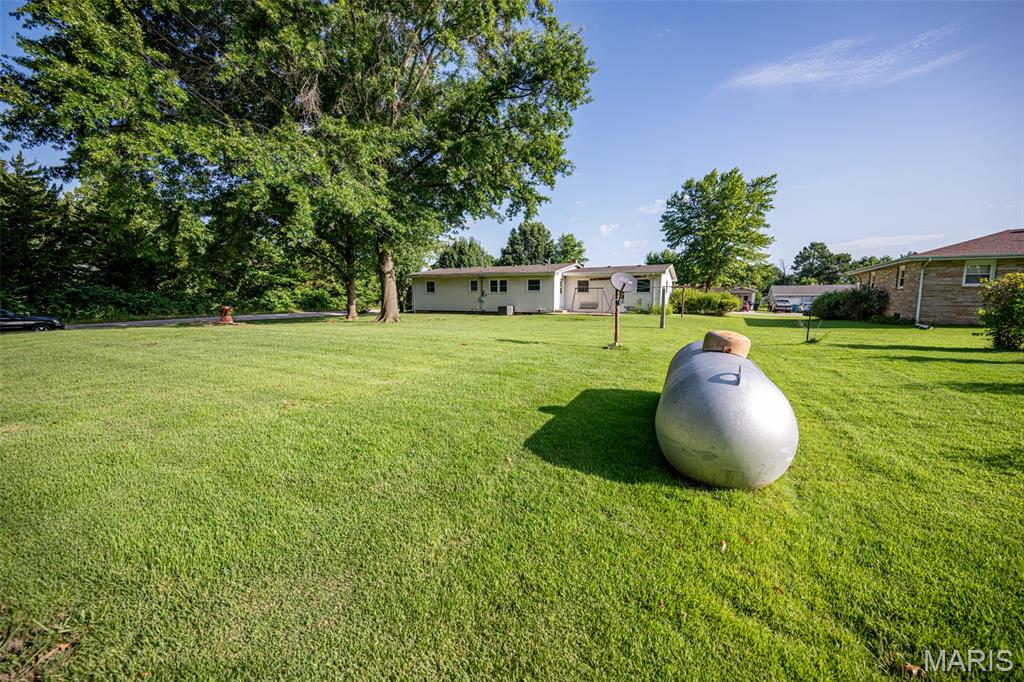 609 Elm Avenue Property Photo 7