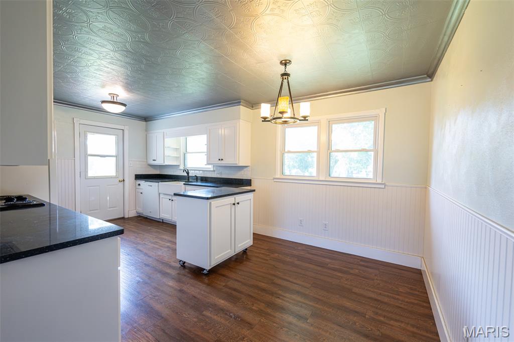 609 Elm Avenue Property Photo 12