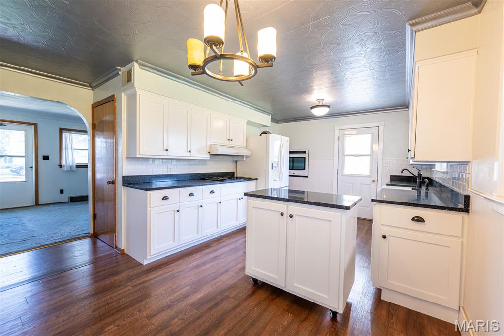 609 Elm Avenue Property Photo 13